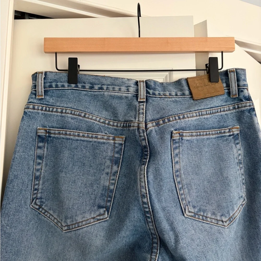 Calvin Klein Low Rider Button Fly Jean - Picture 3 of 6